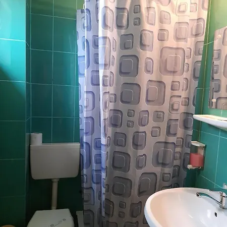 بيت ضيافة Klara House *